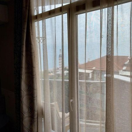Appartamento Batumi Orbi Sea Tawer Esterno foto