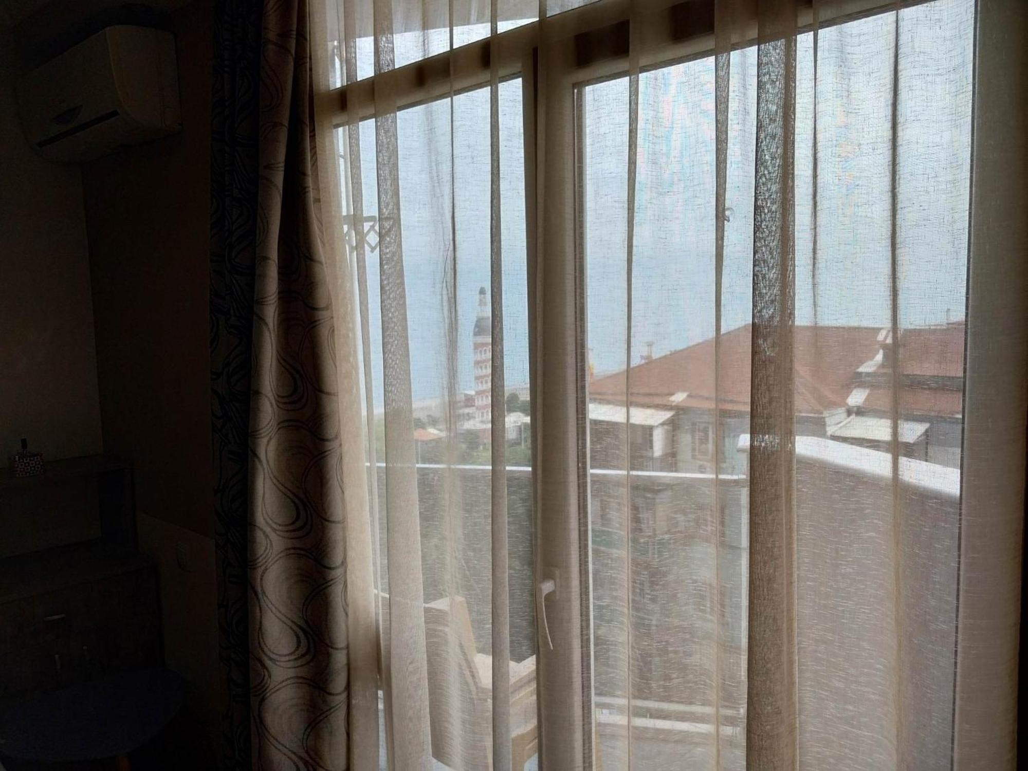 Appartamento Batumi Orbi Sea Tawer Esterno foto