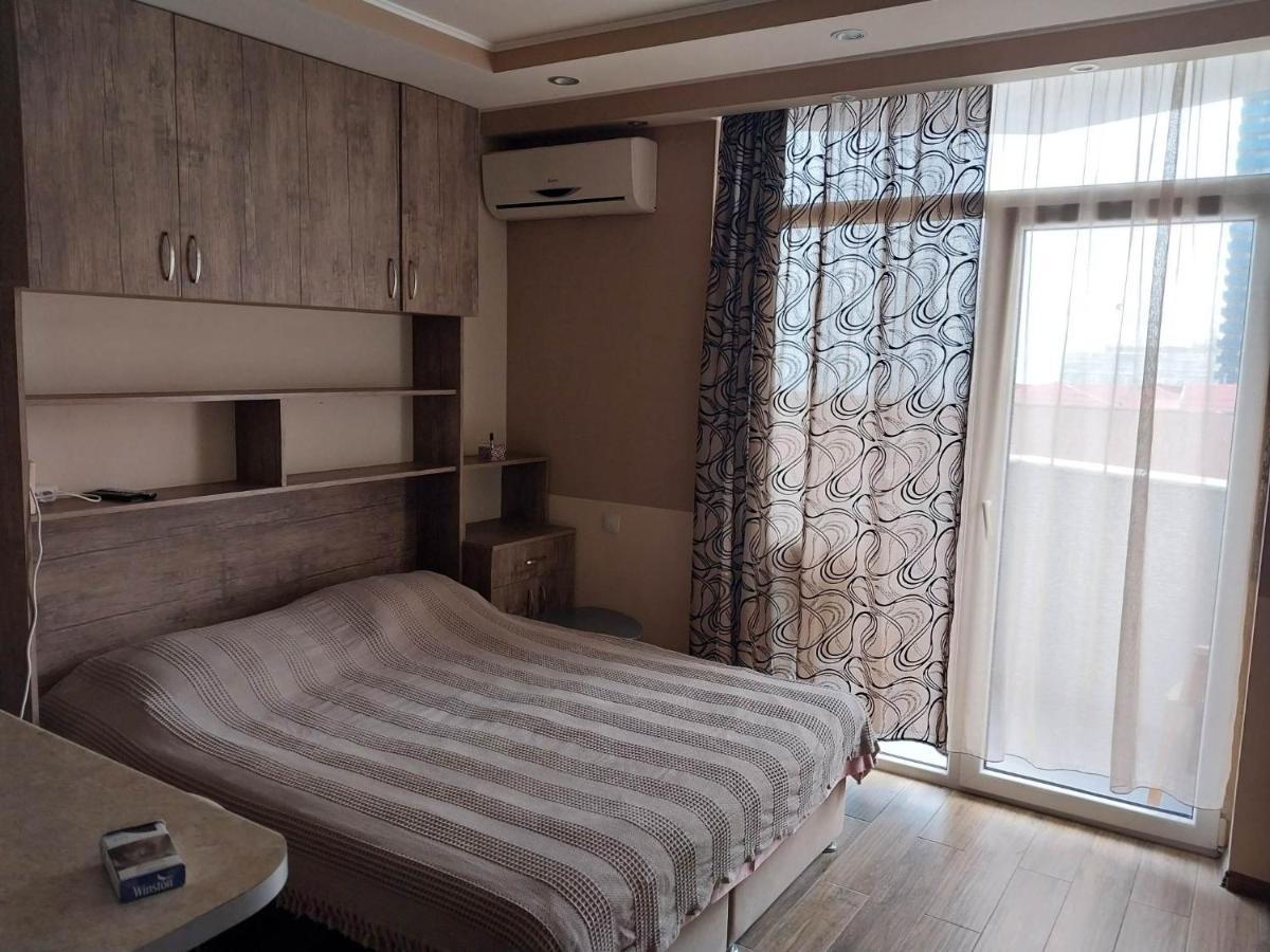 Appartamento Batumi Orbi Sea Tawer Esterno foto